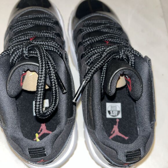 Size 3.5 - Jordan 11 Retro Low GS 72-10 main image 8
